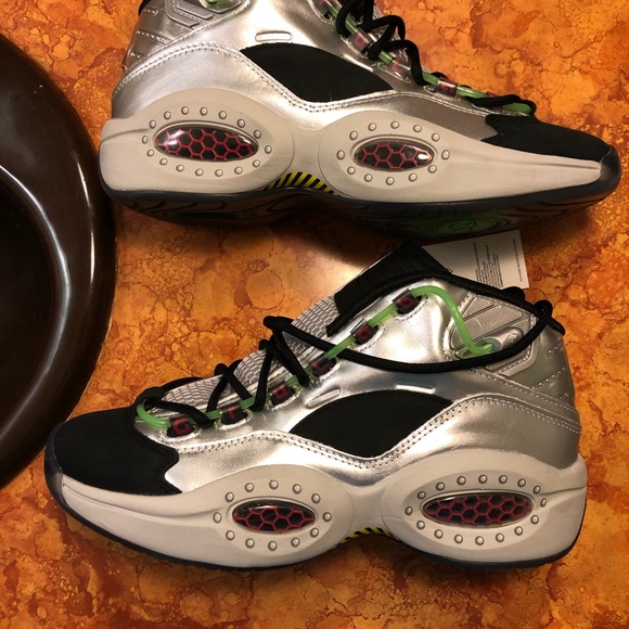 Reebok Question Mid Iverson x Illumination Minions - Picture 4 of 13